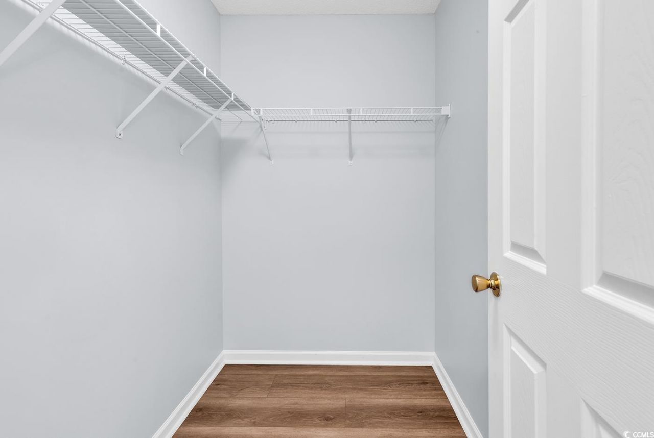 6296 Donahue Dr. Photo 22