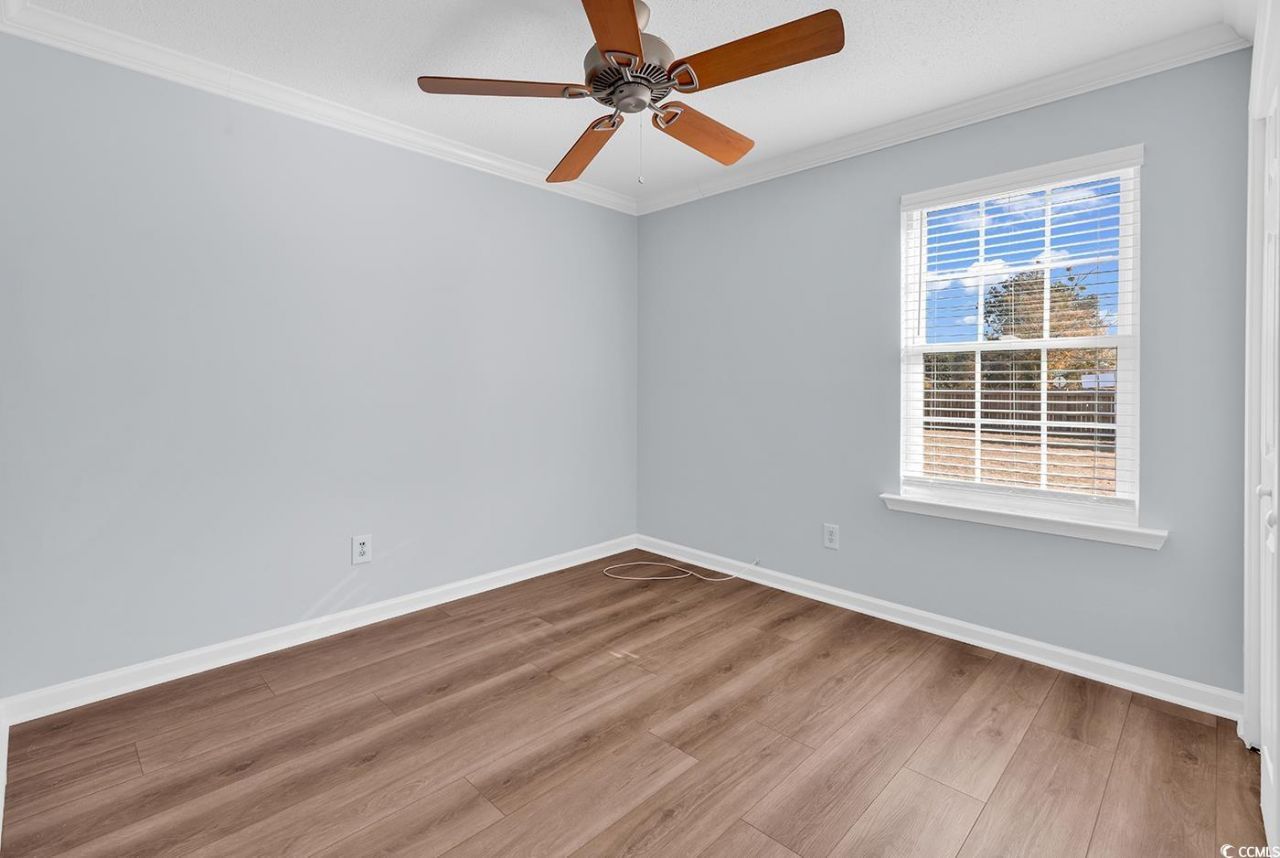 6296 Donahue Dr. Photo 23