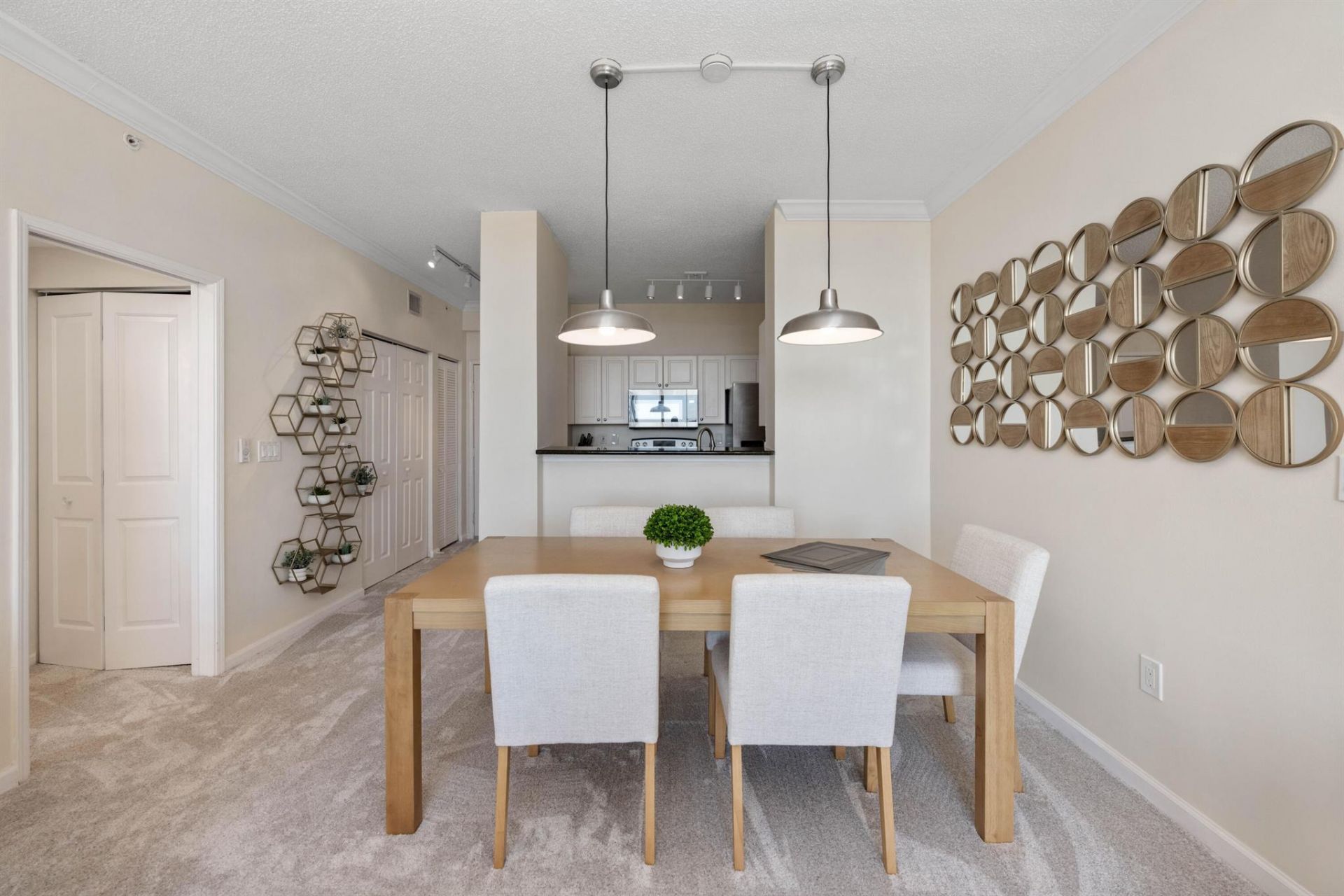 651 Okeechobee Boulevard, Unit 1107, West Palm Beach, FL 33401 Photo