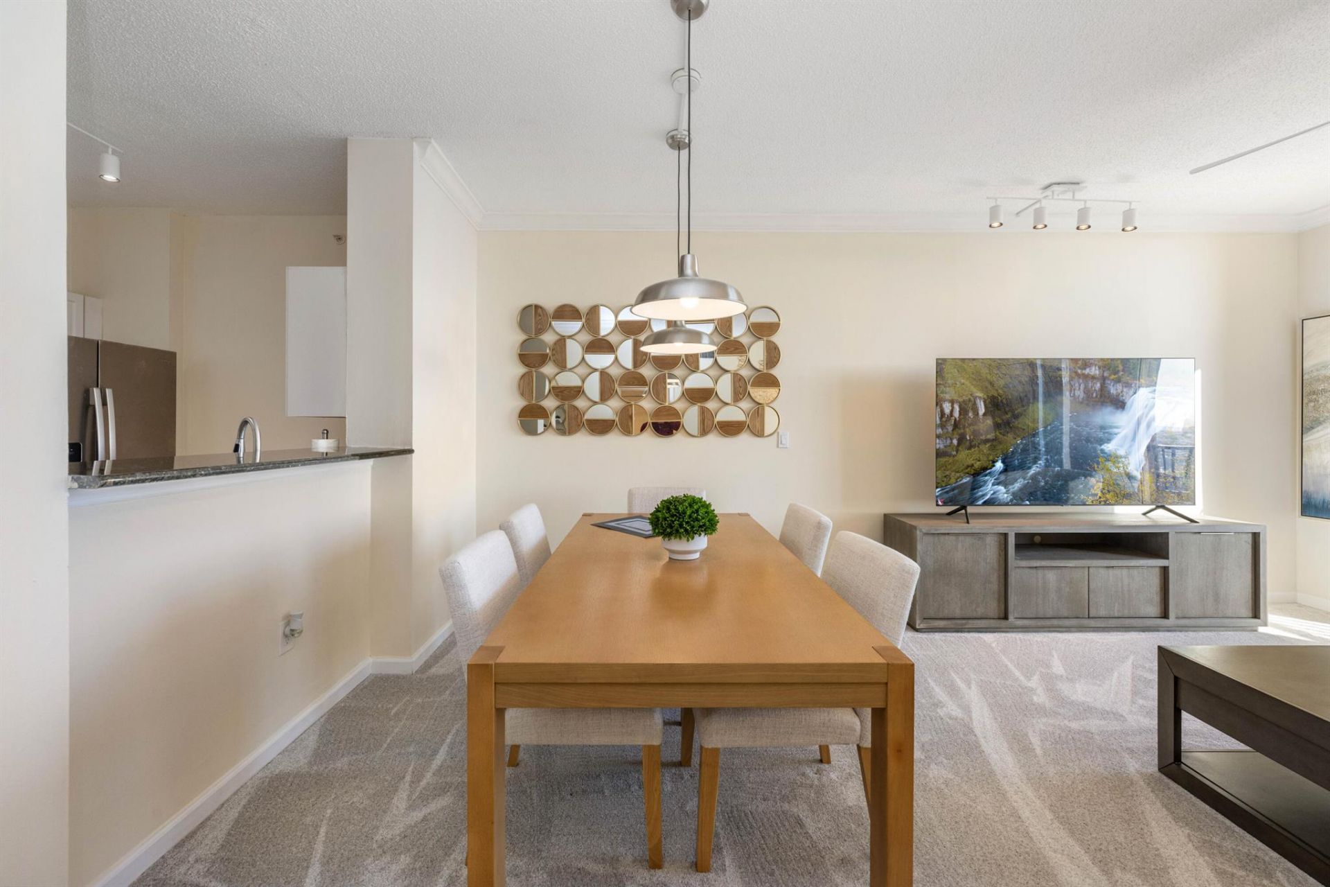 651 Okeechobee Boulevard, Unit 1107, West Palm Beach, FL 33401 Photo