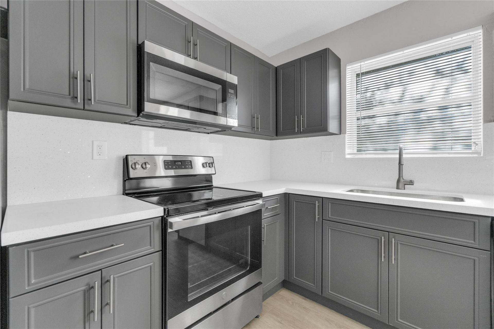 3240 Sheridan Lane, Hollywood, FL 33021 Photo