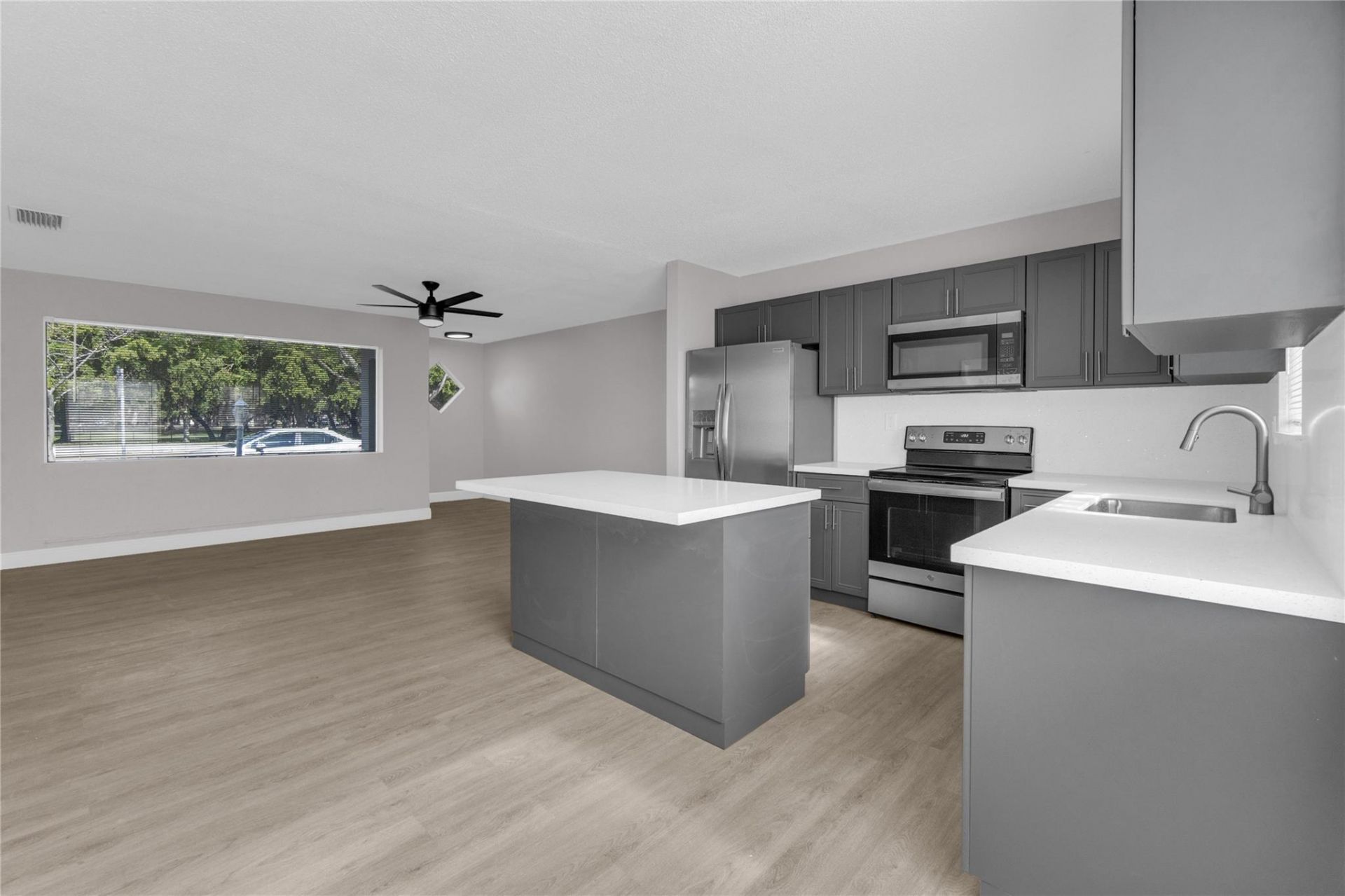 3240 Sheridan Lane, Hollywood, FL 33021 Photo