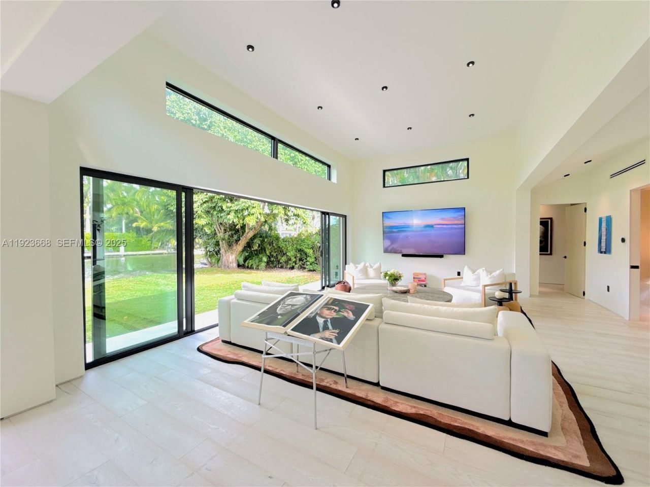 7425 Belle Meade Blvd, Miami, FL 33138 Photo