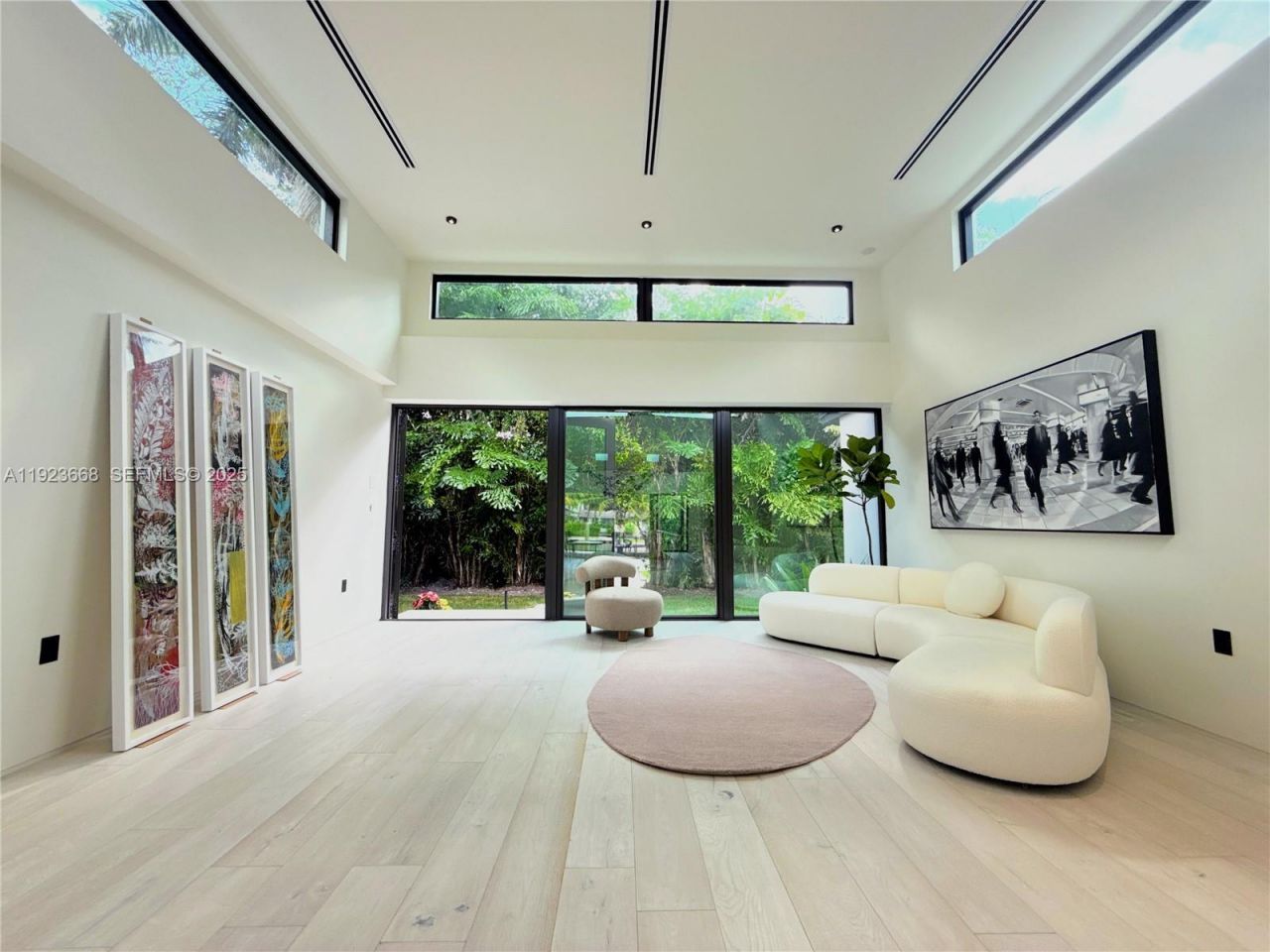 7425 Belle Meade Blvd, Miami, FL 33138 Photo