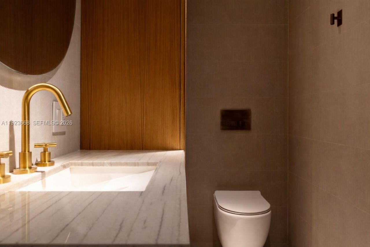 7425 Belle Meade Blvd, Miami, FL 33138 Photo