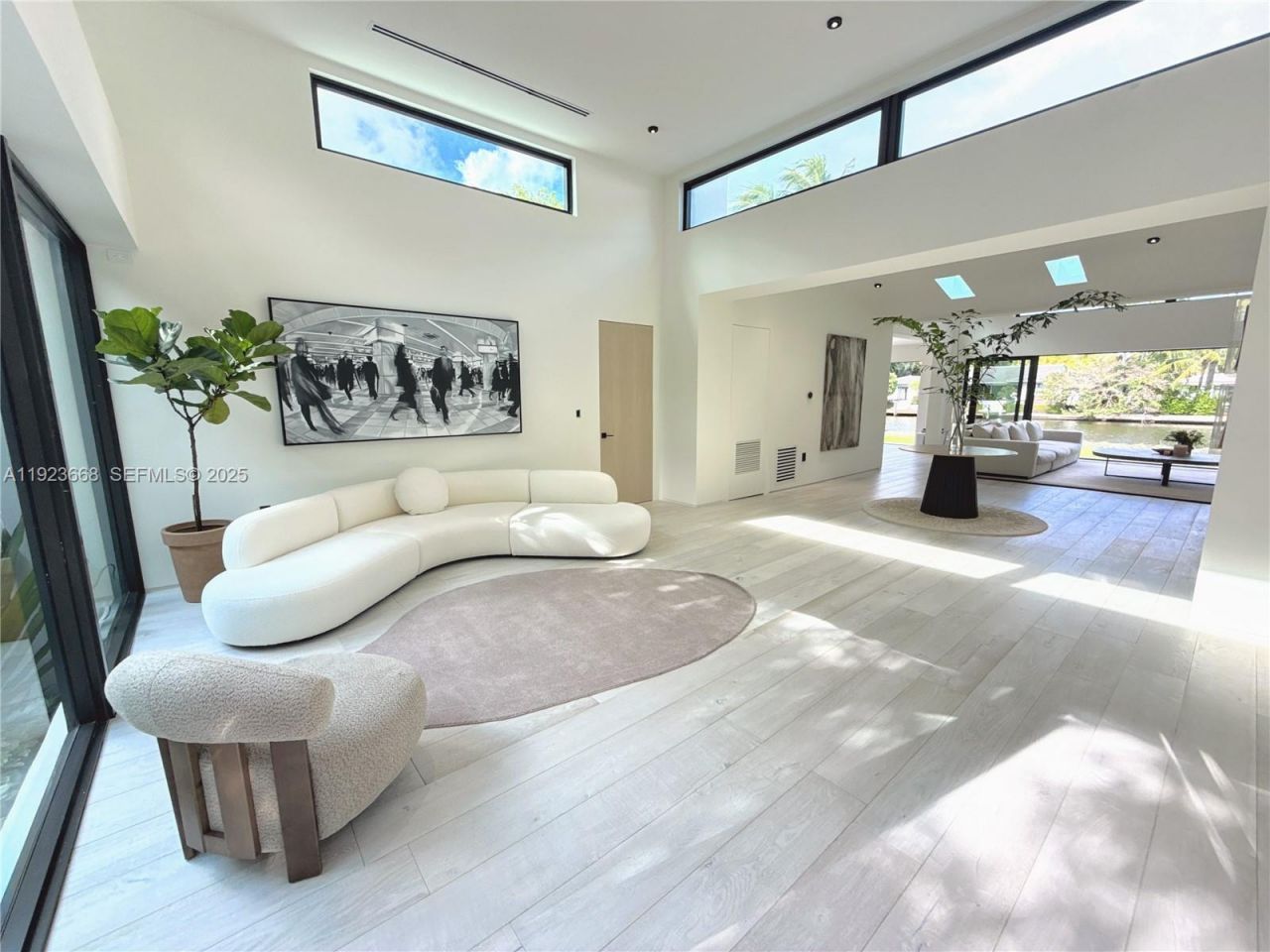 7425 Belle Meade Blvd, Miami, FL 33138 Photo