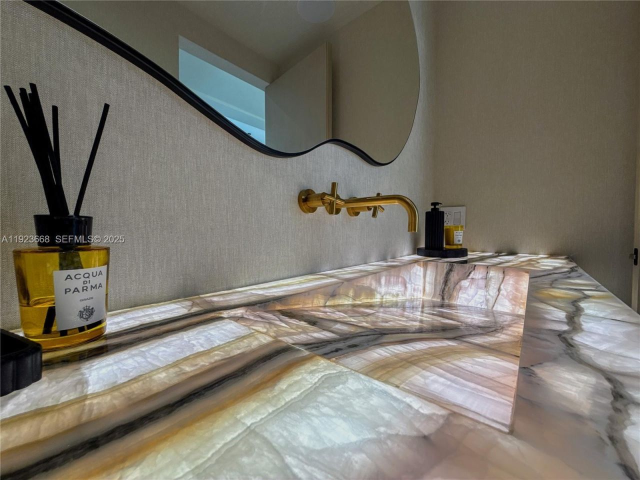 7425 Belle Meade Blvd, Miami, FL 33138 Photo