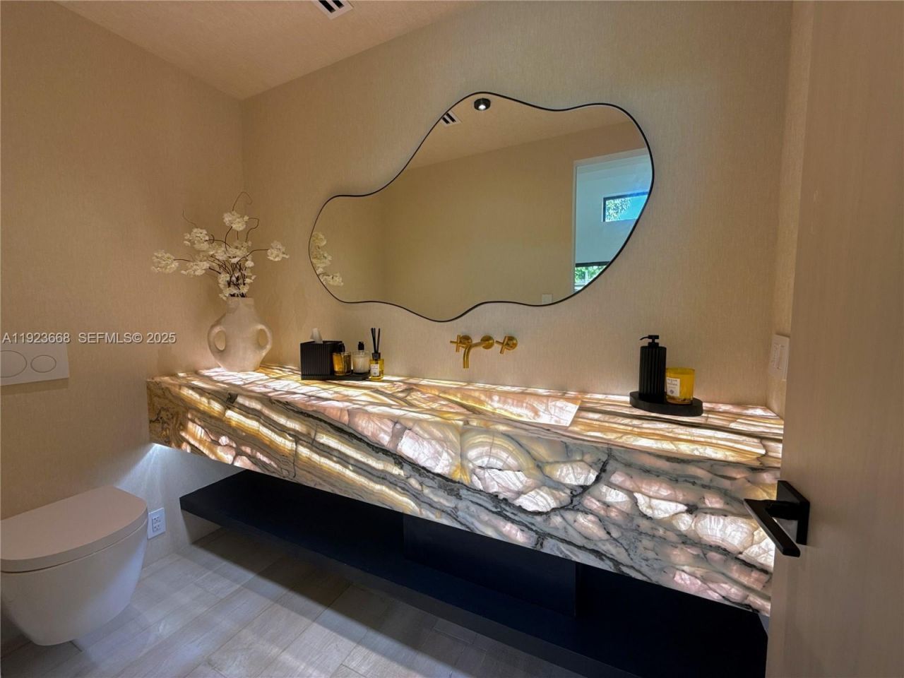 7425 Belle Meade Blvd, Miami, FL 33138 Photo