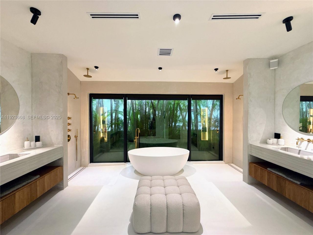 7425 Belle Meade Blvd, Miami, FL 33138 Photo