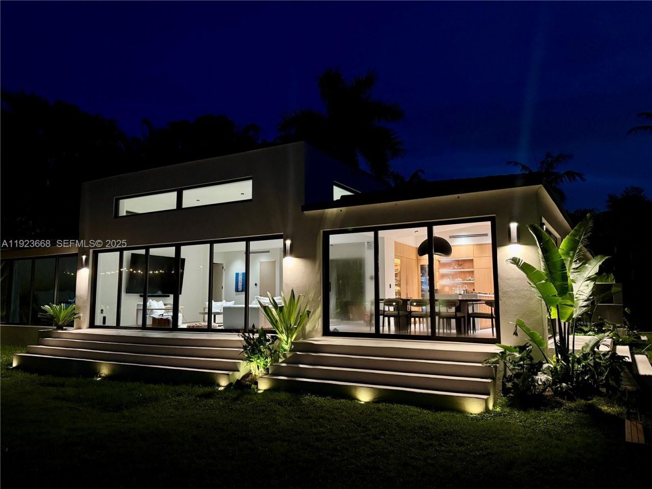 7425 Belle Meade Blvd, Miami, FL 33138 Photo