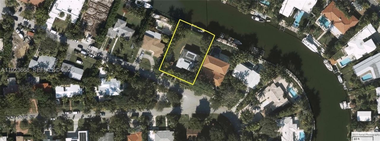 7425 Belle Meade Blvd, Miami, FL 33138 Photo