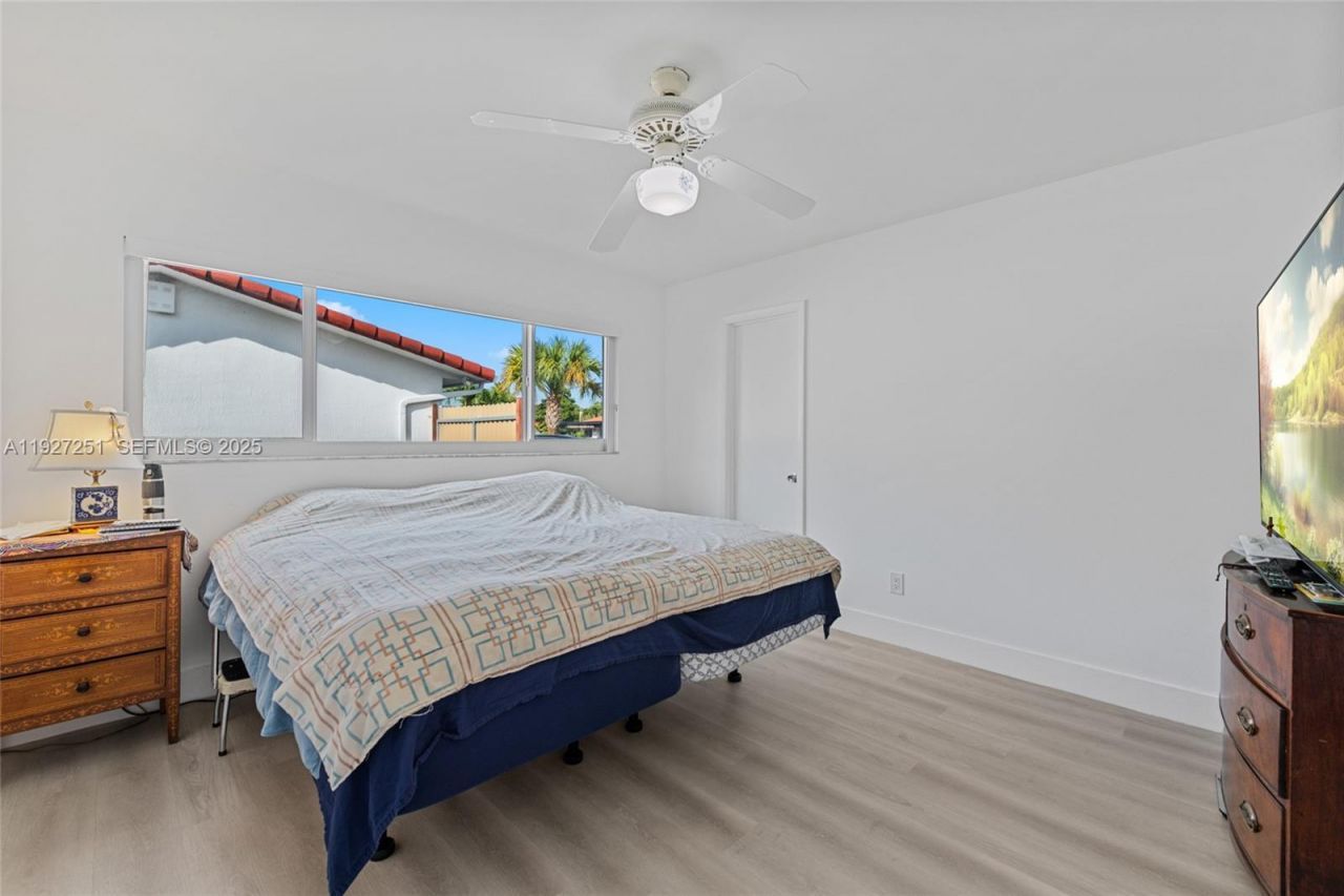 9864 SW 26th Ter, Miami, FL 33165 Photo