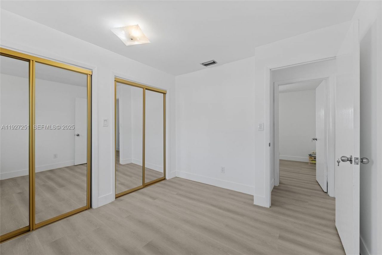 9864 SW 26th Ter, Miami, FL 33165 Photo