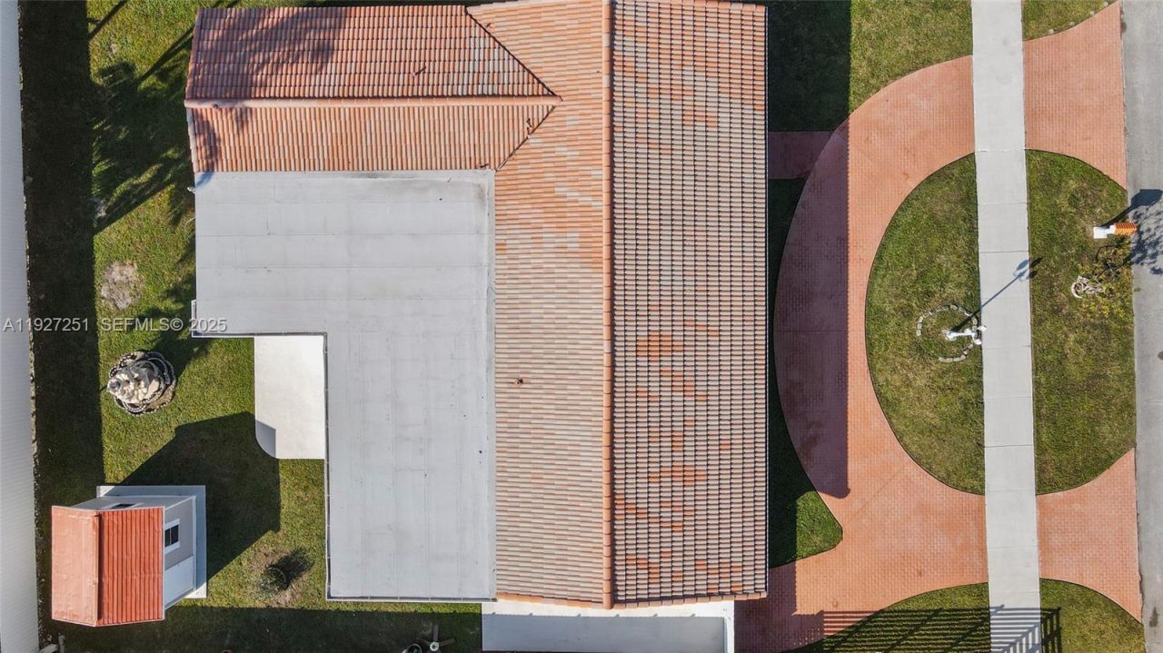 9864 SW 26th Ter, Miami, FL 33165 Photo