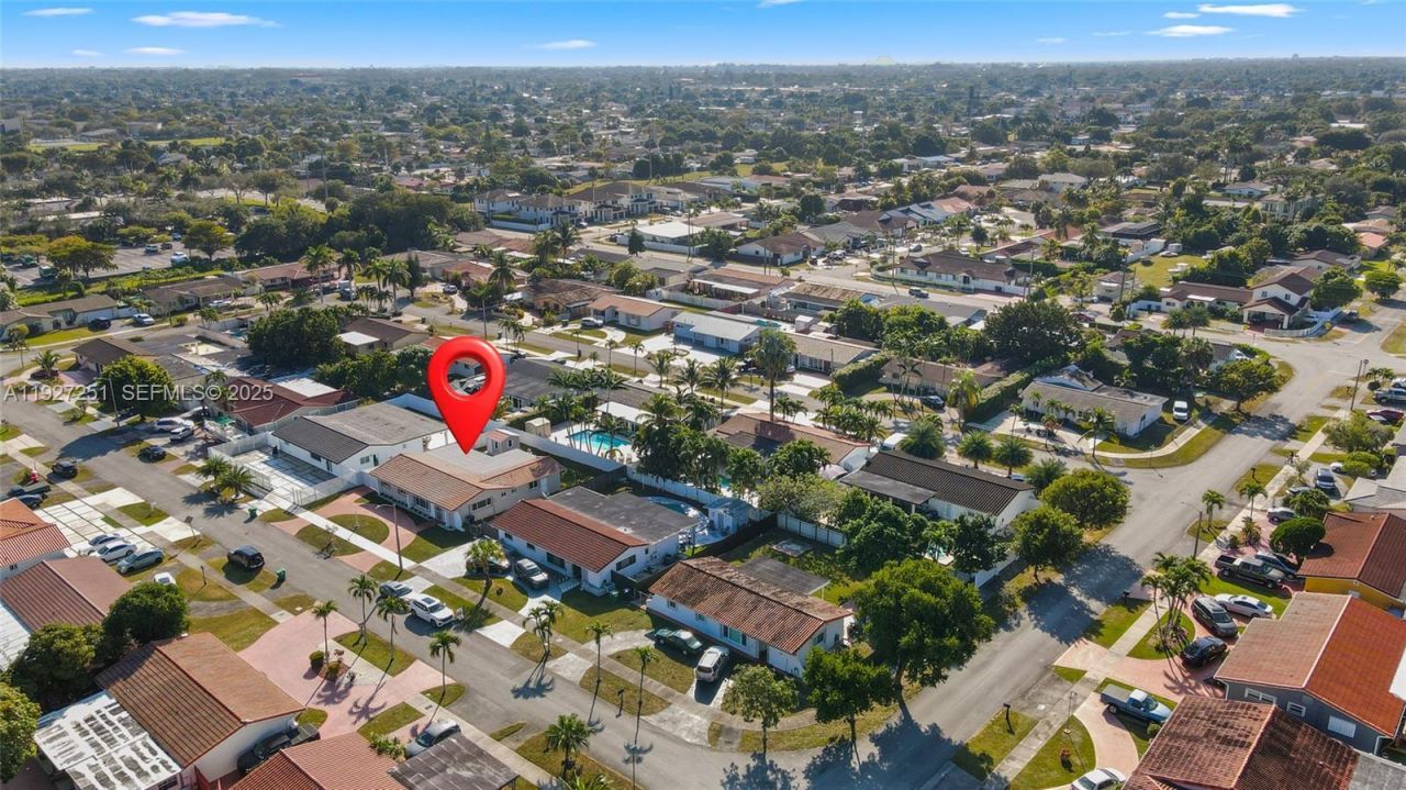 9864 SW 26th Ter, Miami, FL 33165 Photo