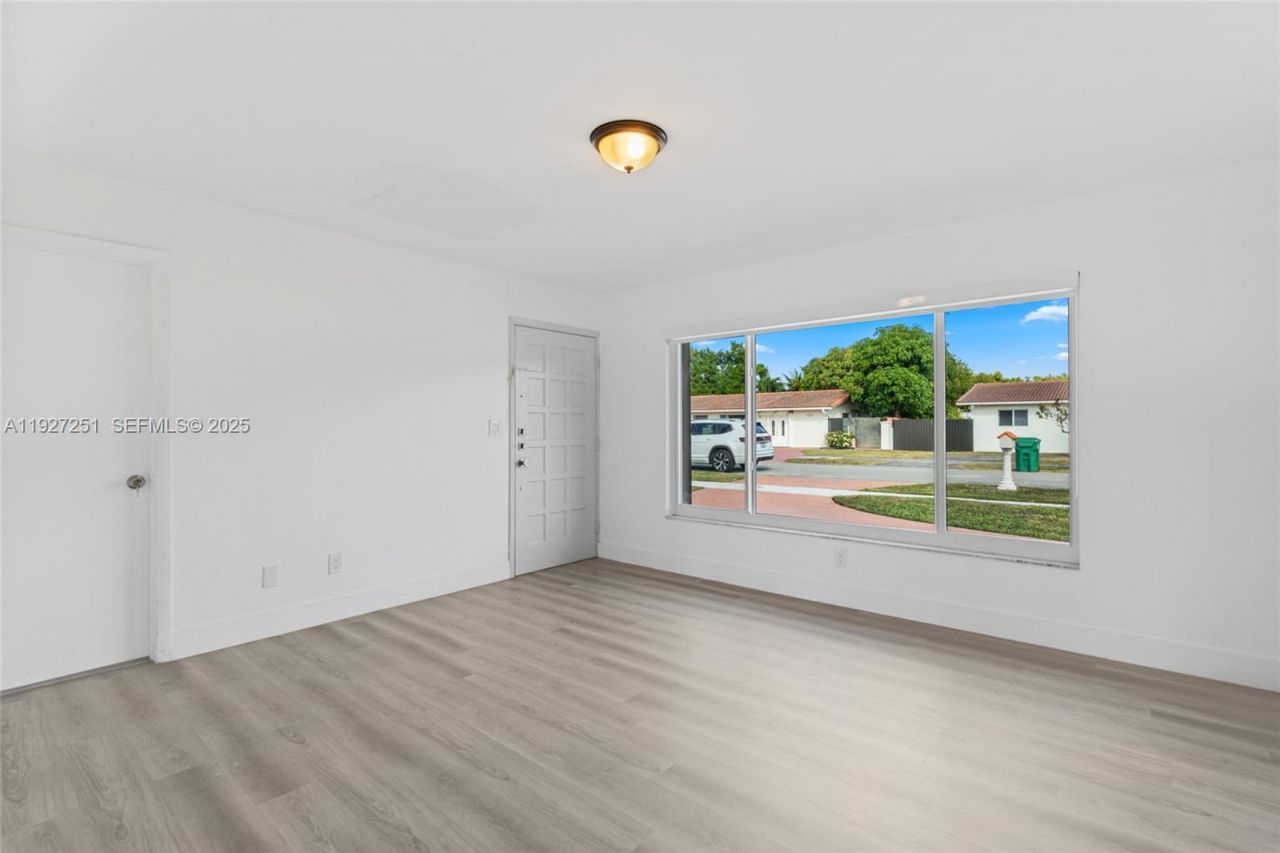 9864 SW 26th Ter, Miami, FL 33165 Photo