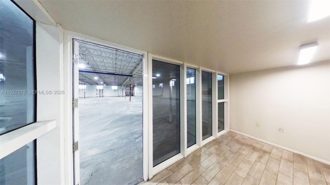 3121 E 11th Ave, Unit 3121, Hialeah, FL 33013 Photo