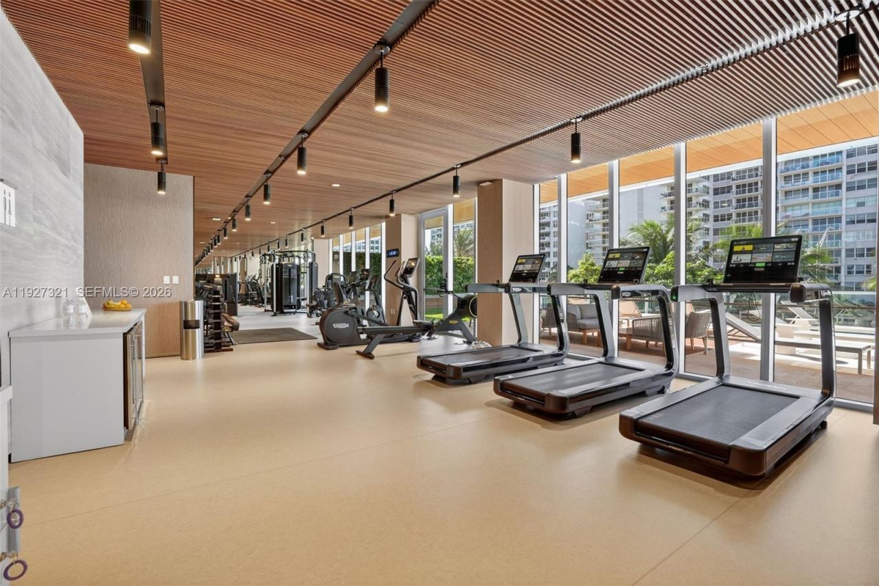 5775 Collins Ave, Unit 605, Miami Beach, FL 33140 Photo