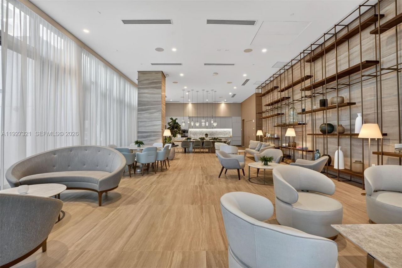 5775 Collins Ave, Unit 605, Miami Beach, FL 33140 Photo