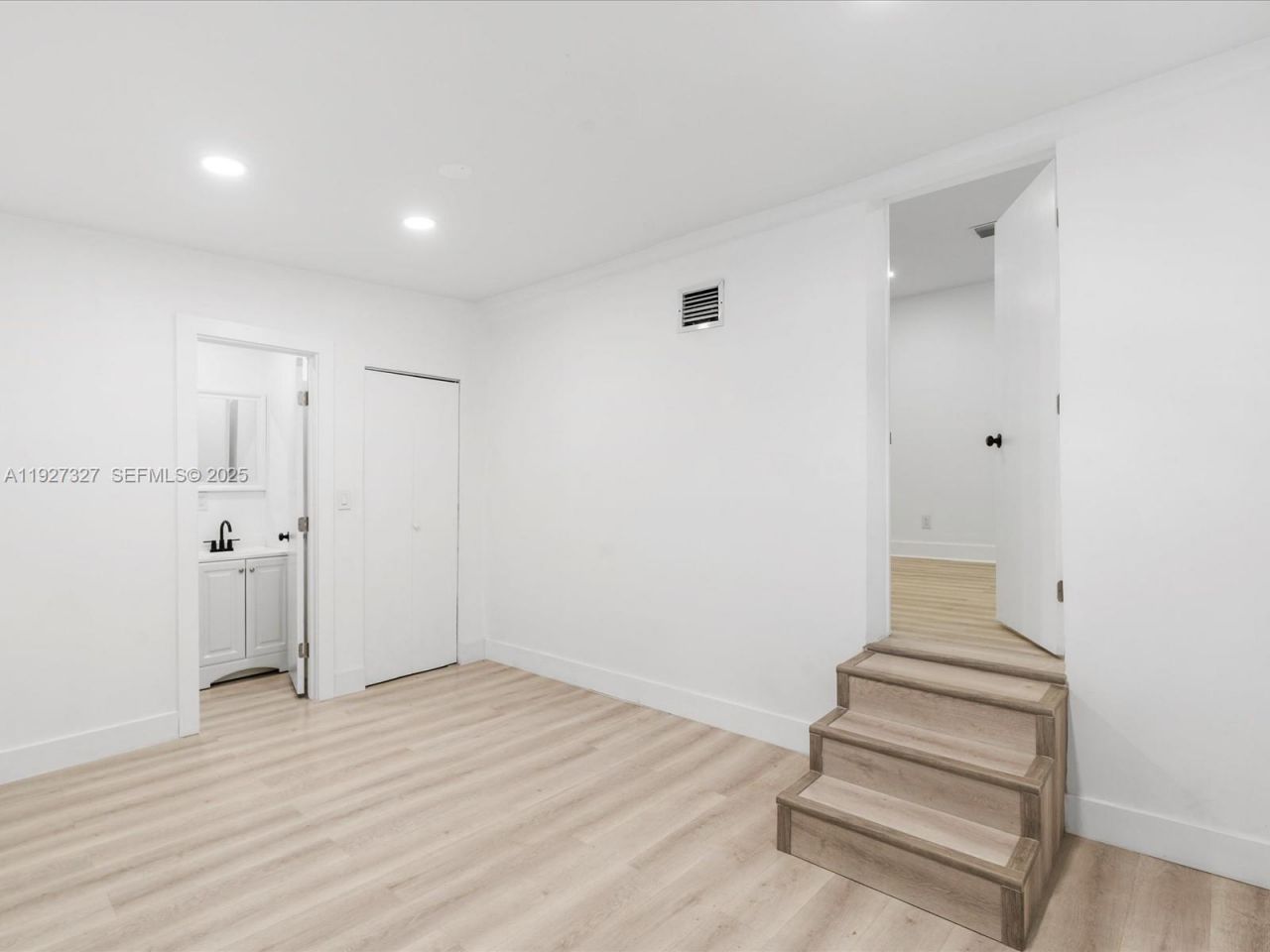 6318 NW 19th Ct, Miami, FL 33147 Photo