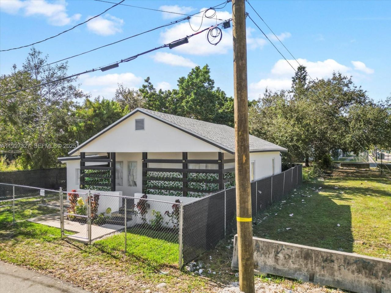 6318 NW 19th Ct, Miami, FL 33147 Photo