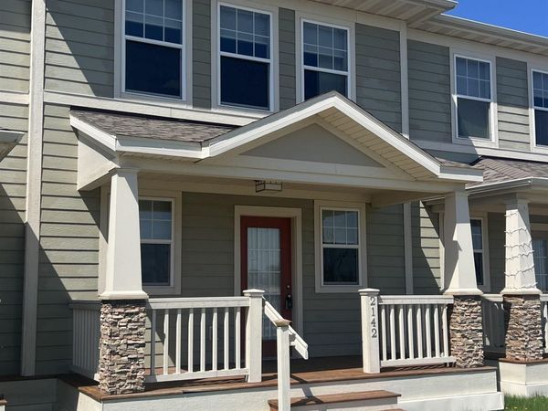 2142 Diamond Lane, Fairfield, IA 52556