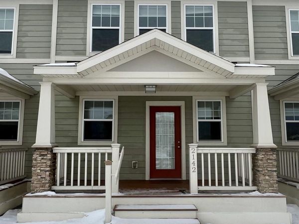 2142 Diamond Lane, Fairfield, IA 52556