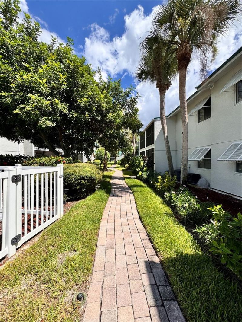 5623 Midnight Pass Road, Unit 615, Siesta Key, FL 34242 Photo