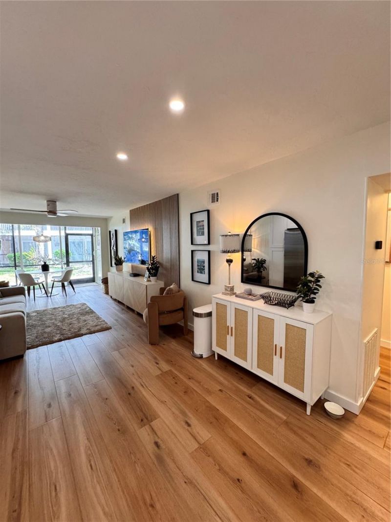 5623 Midnight Pass Road, Unit 615, Siesta Key, FL 34242 Photo