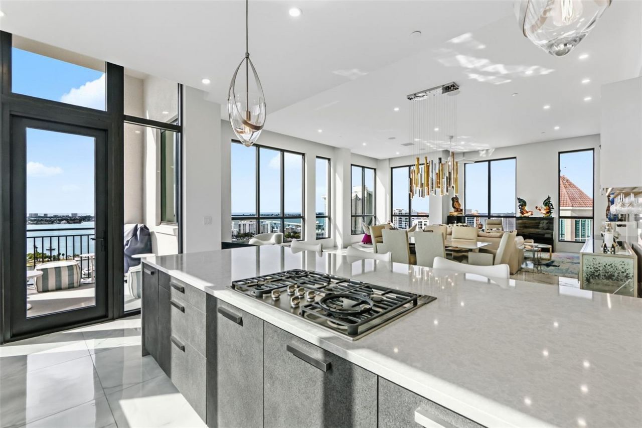 33 S Palm Avenue, Unit 1701, Sarasota, FL 34236 Photo