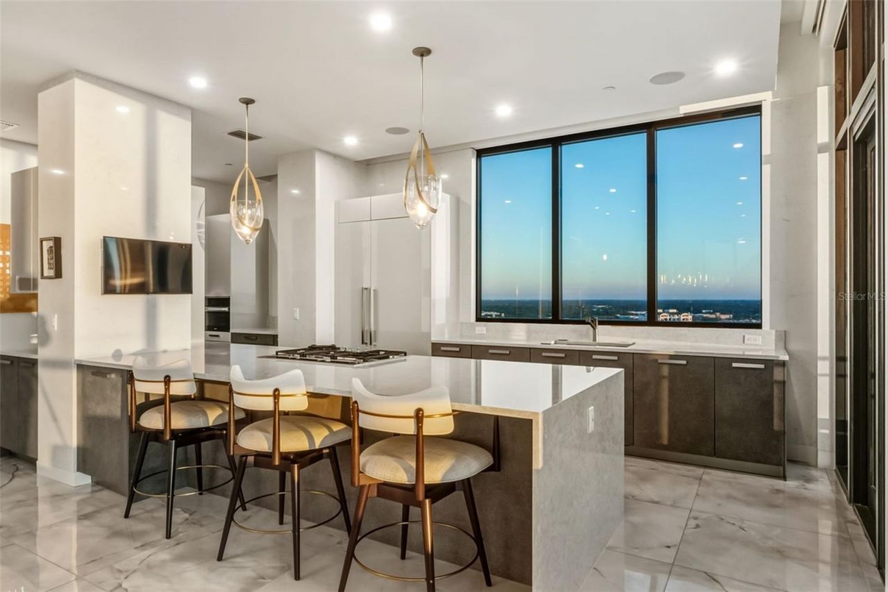 33 S Palm Avenue, Unit 1701, Sarasota, FL 34236 Photo