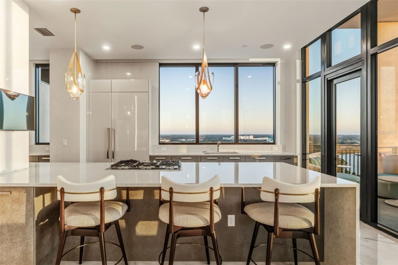 33 S Palm Avenue, Unit 1701, Sarasota, FL 34236 Photo