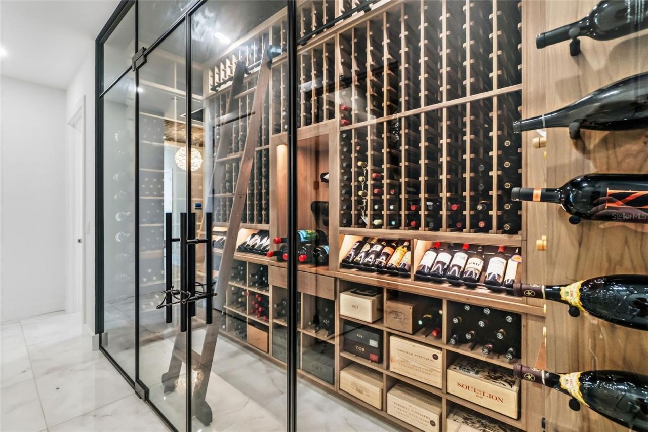 33 S Palm Avenue, Unit 1701, Sarasota, FL 34236 Photo