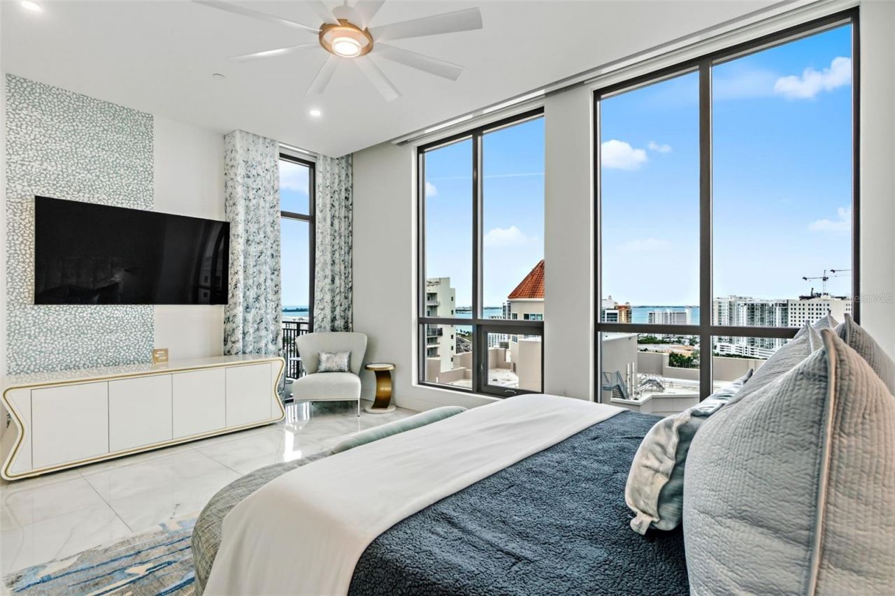 33 S Palm Avenue, Unit 1701, Sarasota, FL 34236 Photo