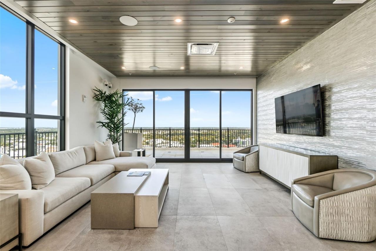 33 S Palm Avenue, Unit 1701, Sarasota, FL 34236 Photo