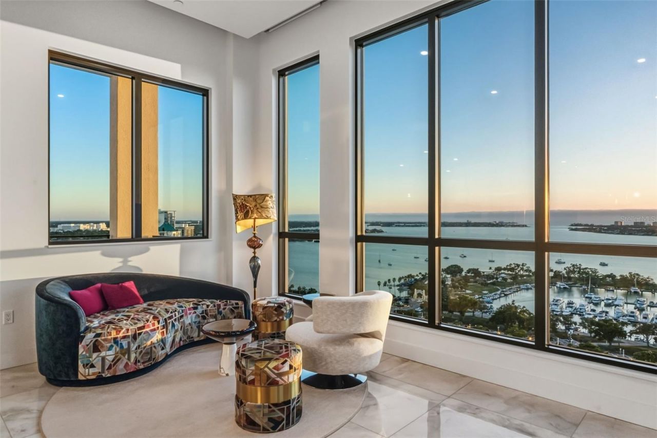 33 S Palm Avenue, Unit 1701, Sarasota, FL 34236 Photo