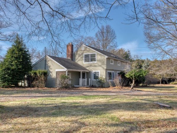 65 Greenway W, Orient, NY 11957