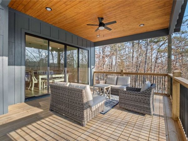 2 Helmsley Circle, Bella Vista, AR 72715