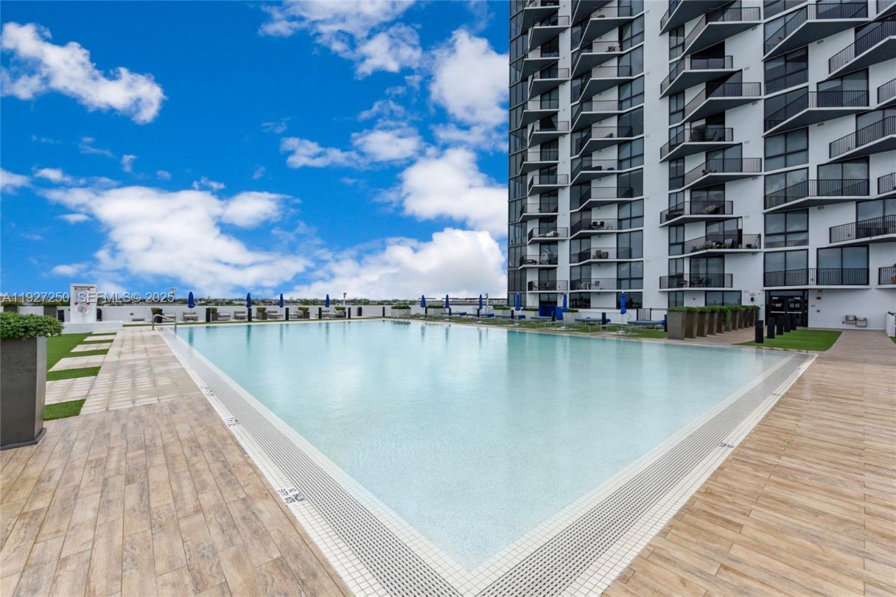 5300 Paseo Blvd, Unit 1910, Doral, FL 33166 Photo