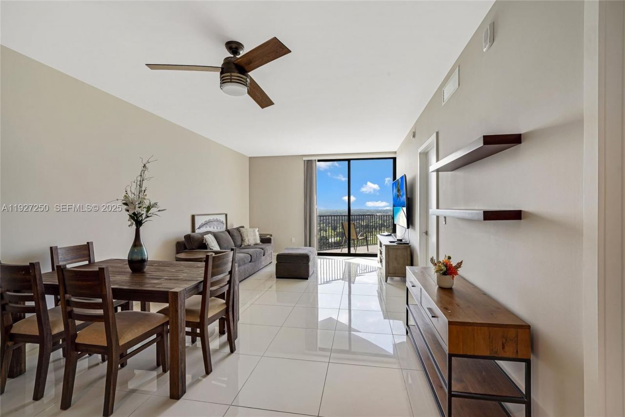 5300 Paseo Blvd, Unit 1910, Doral, FL 33166 Photo