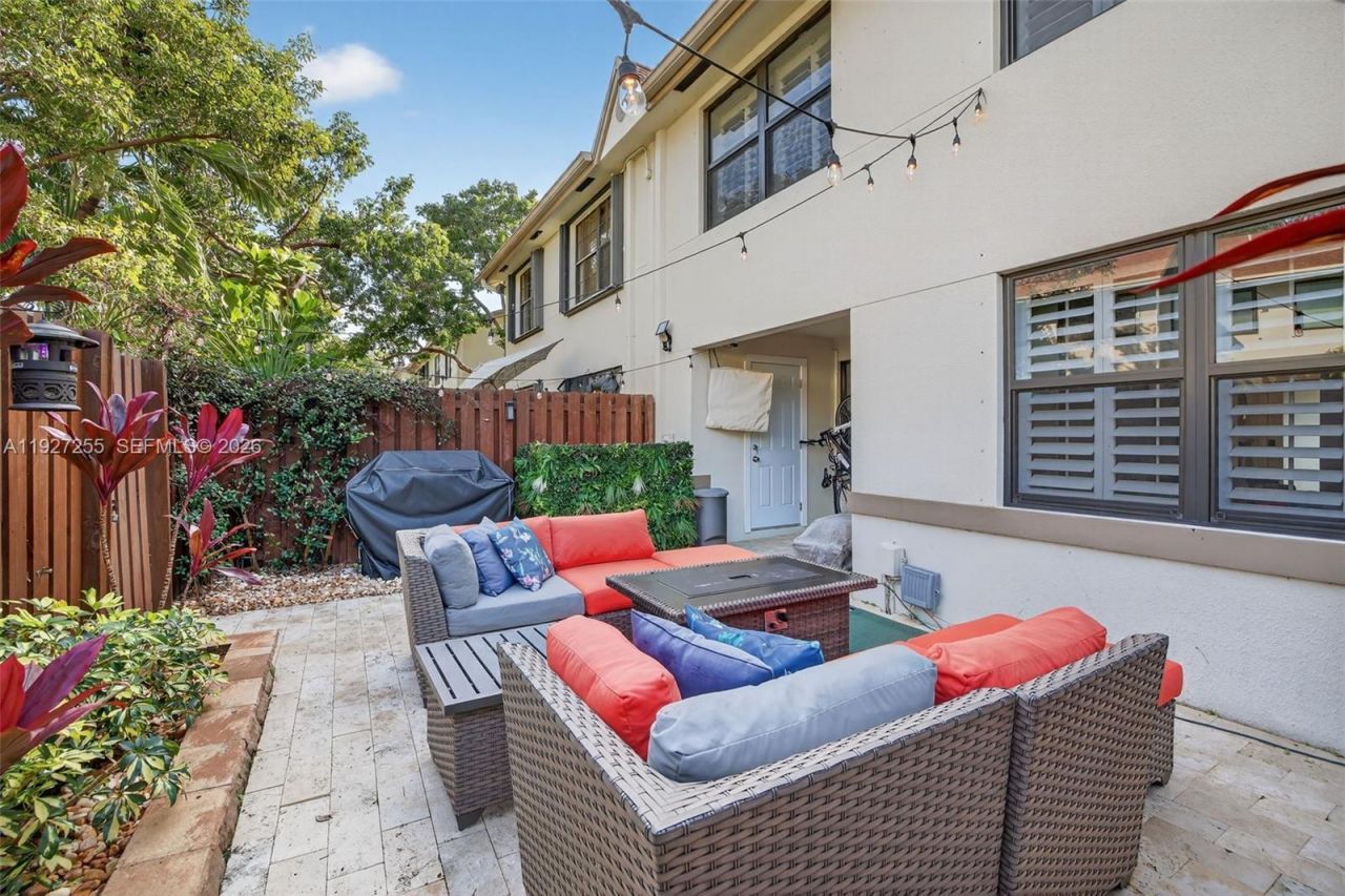 237 City View Dr, Unit 237, Fort Lauderdale, FL 33311 Photo