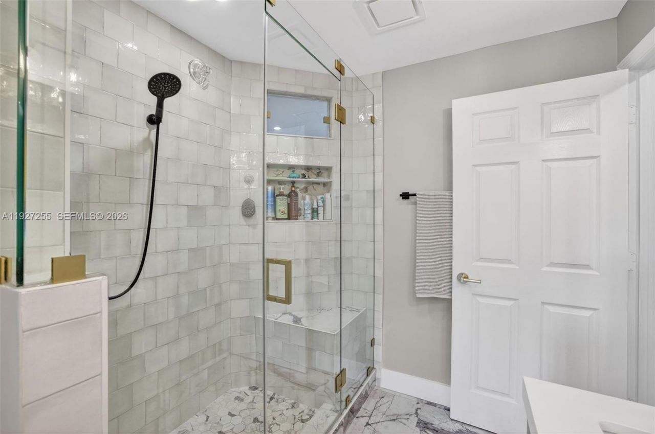 237 City View Dr, Unit 237, Fort Lauderdale, FL 33311 Photo