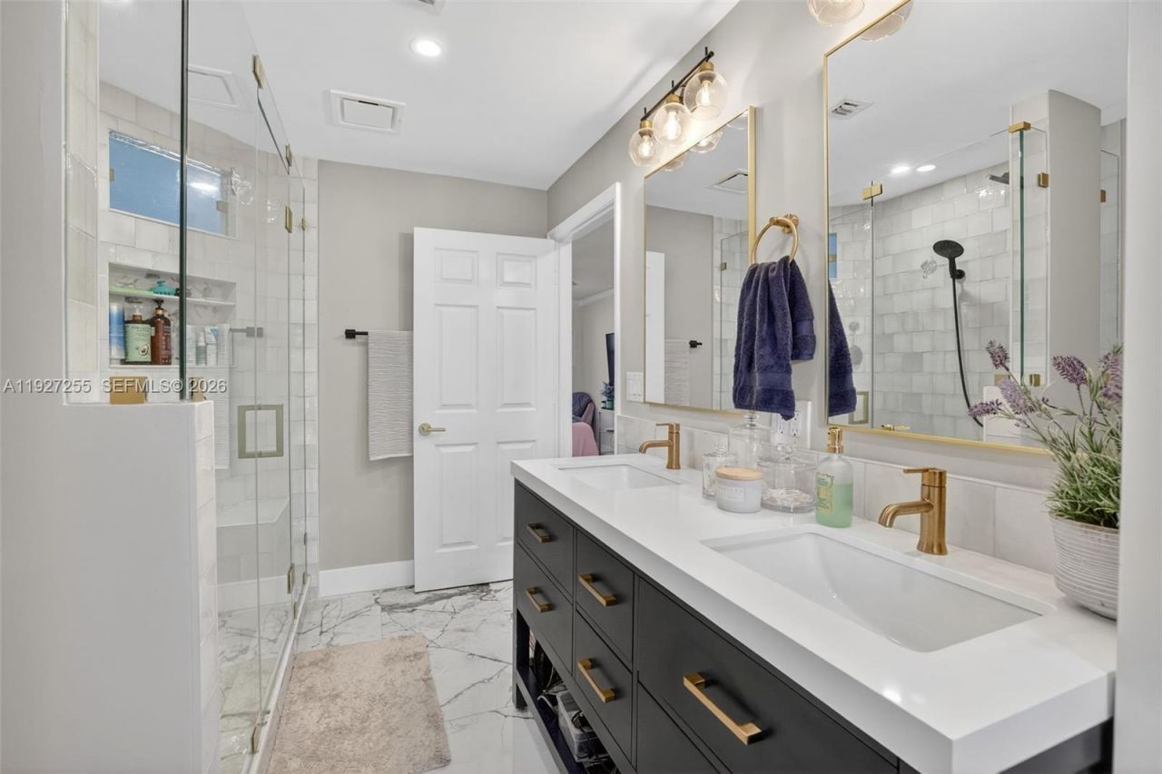 237 City View Dr, Unit 237, Fort Lauderdale, FL 33311 Photo