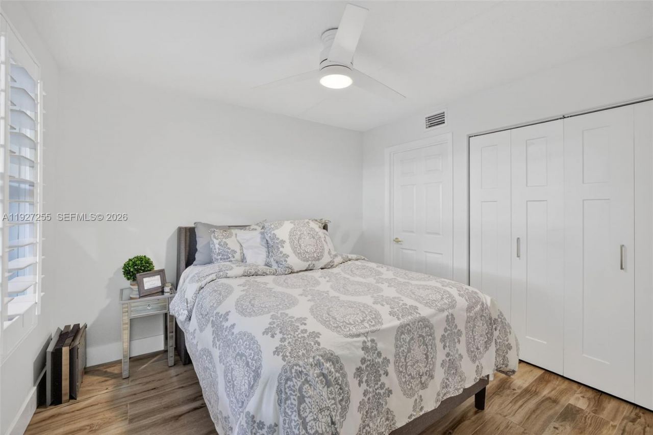 237 City View Dr, Unit 237, Fort Lauderdale, FL 33311 Photo