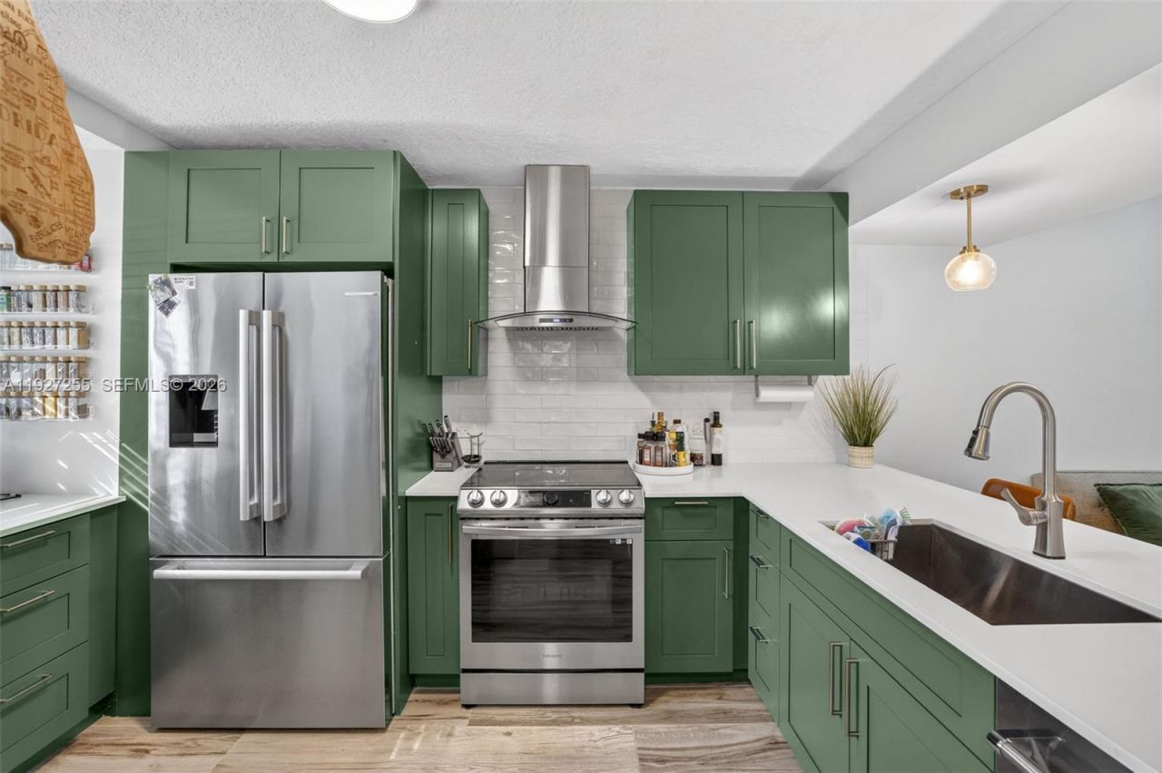 237 City View Dr, Unit 237, Fort Lauderdale, FL 33311 Photo