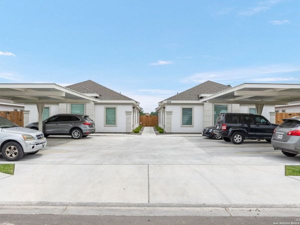 1408 S Yankton Street, Alton, TX 78573