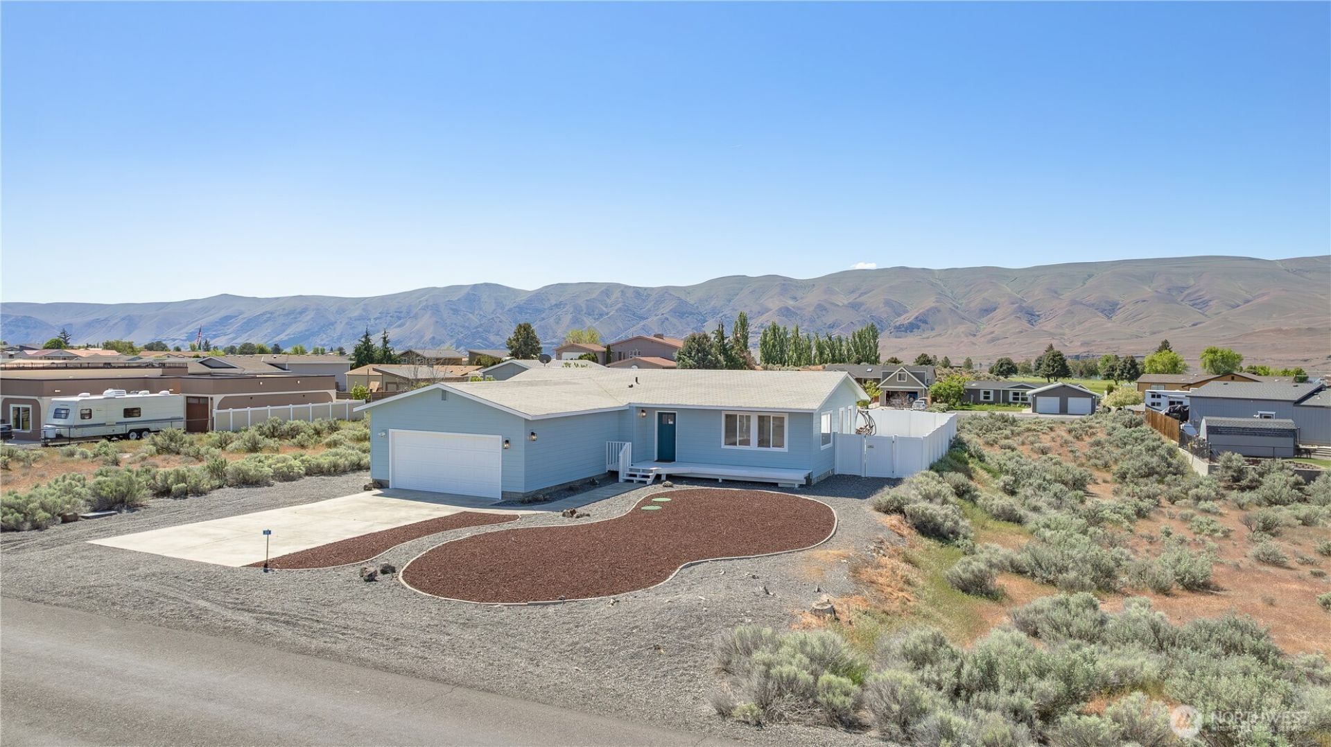 304 Airport Way Sw, Mattawa, WA 99349 Main Photo