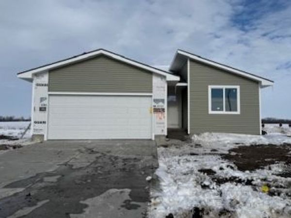 400 NE Chalet Street, Elkhart, IA 50073