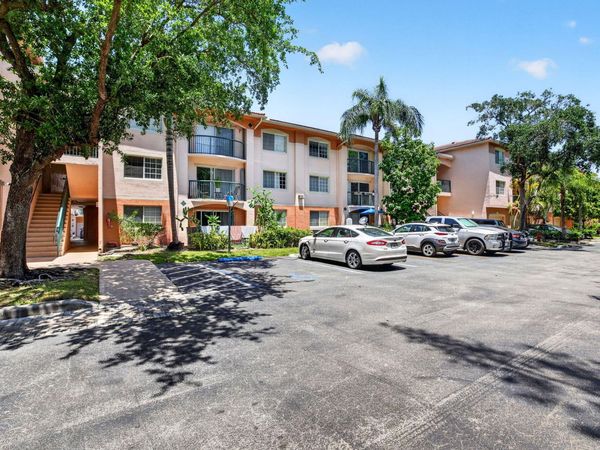 2119 SE 10th Avenue, Unit 910, Fort Lauderdale, FL 33316