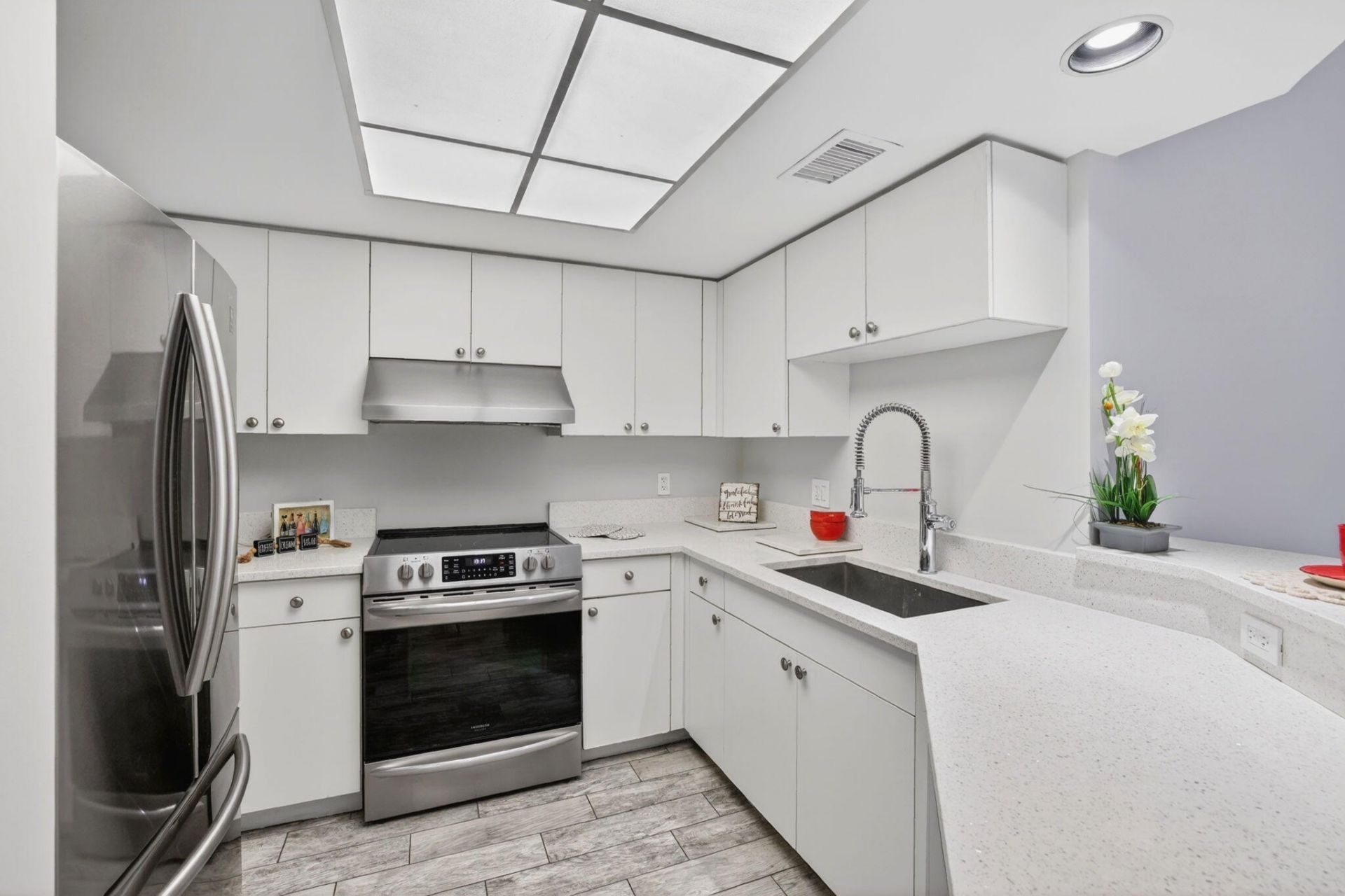 2119 SE 10th Avenue, Unit 910, Fort Lauderdale, FL 33316 Photo